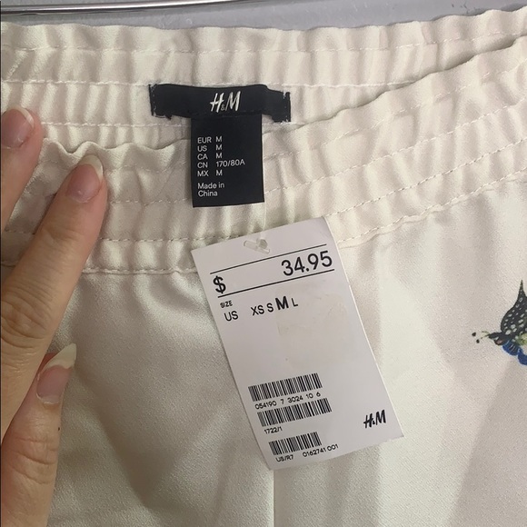 H&M High Waist Floral Print Cream Cropped Pants M - Picture 11 of 13